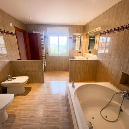 펜션 Casa Grande Con Piscina Familias