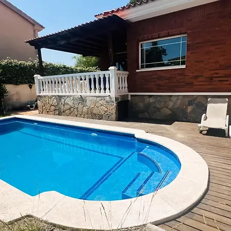 بيت للعطل Casa Grande Con Piscina Familias